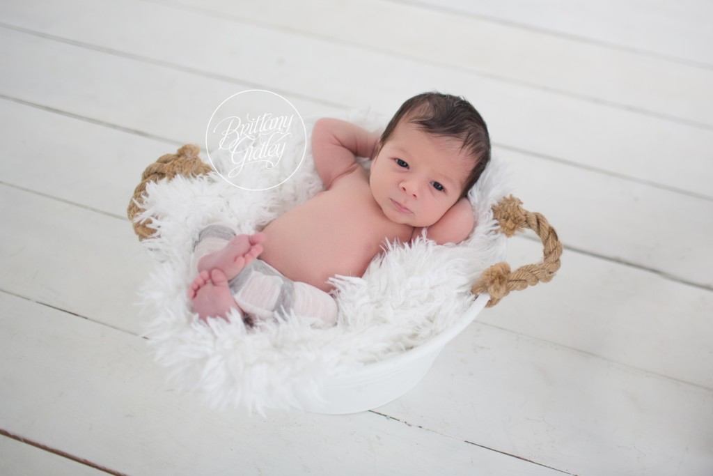 Cleveland Newborn Photography | Introducing Aris